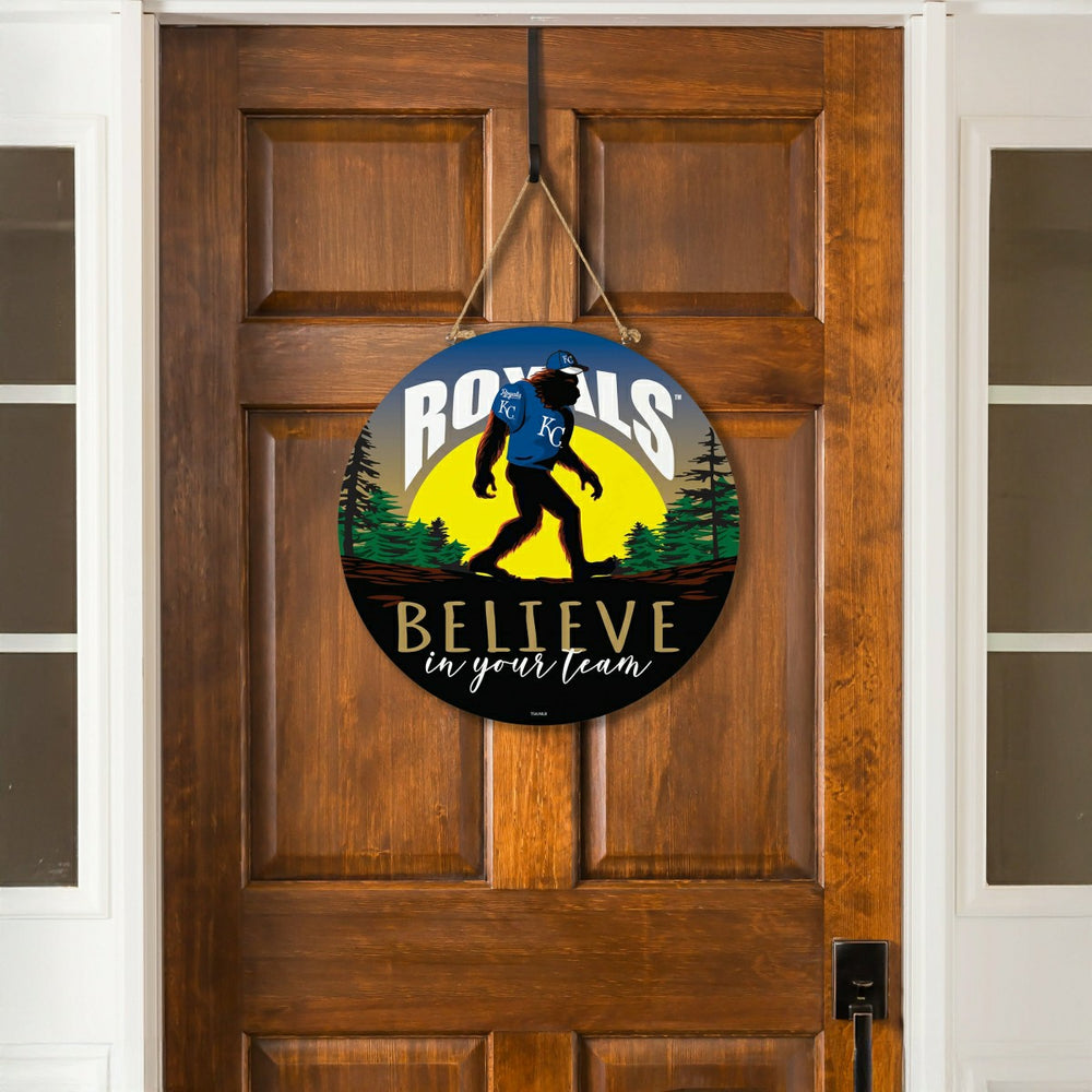 Kansas City Royals Bigfoot Round Door Décor with Hanging Rope, 18x18, MLB, Home