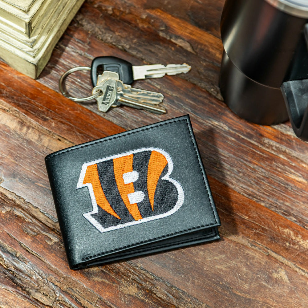 Cincinnati Bengals Black Bi-Fold Embroidered Wallet w/ RFID Blocking, NFL, Home