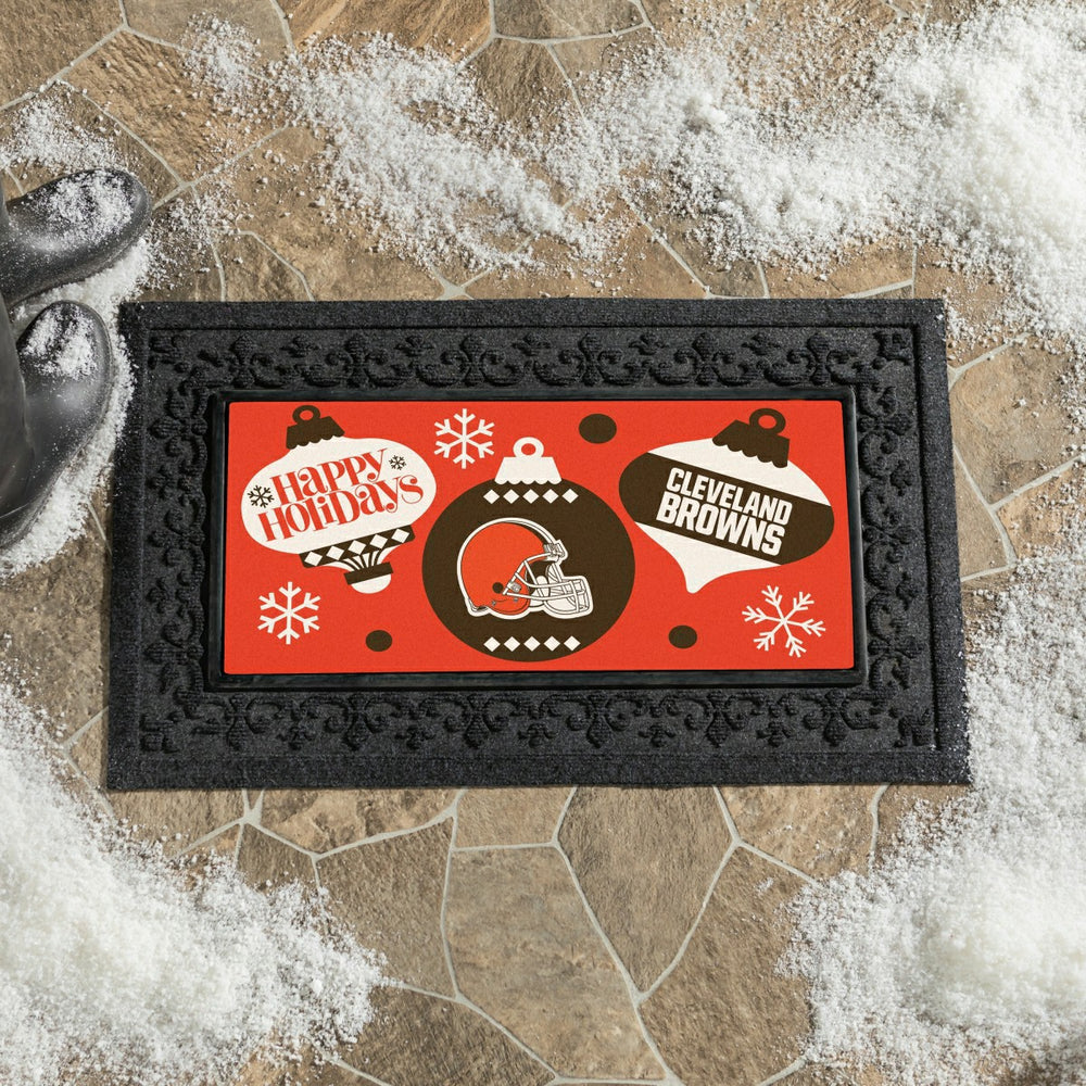 Cleveland Browns Holiday Flocked Coir Sassafras Switch Mat, 22"x10", NFL