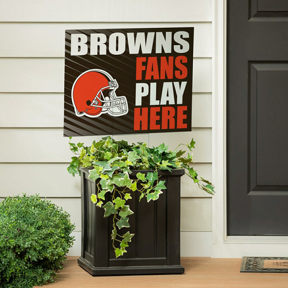 Cleveland Browns Coroplast Yard Sign "Fans Play Here", NFL, Home