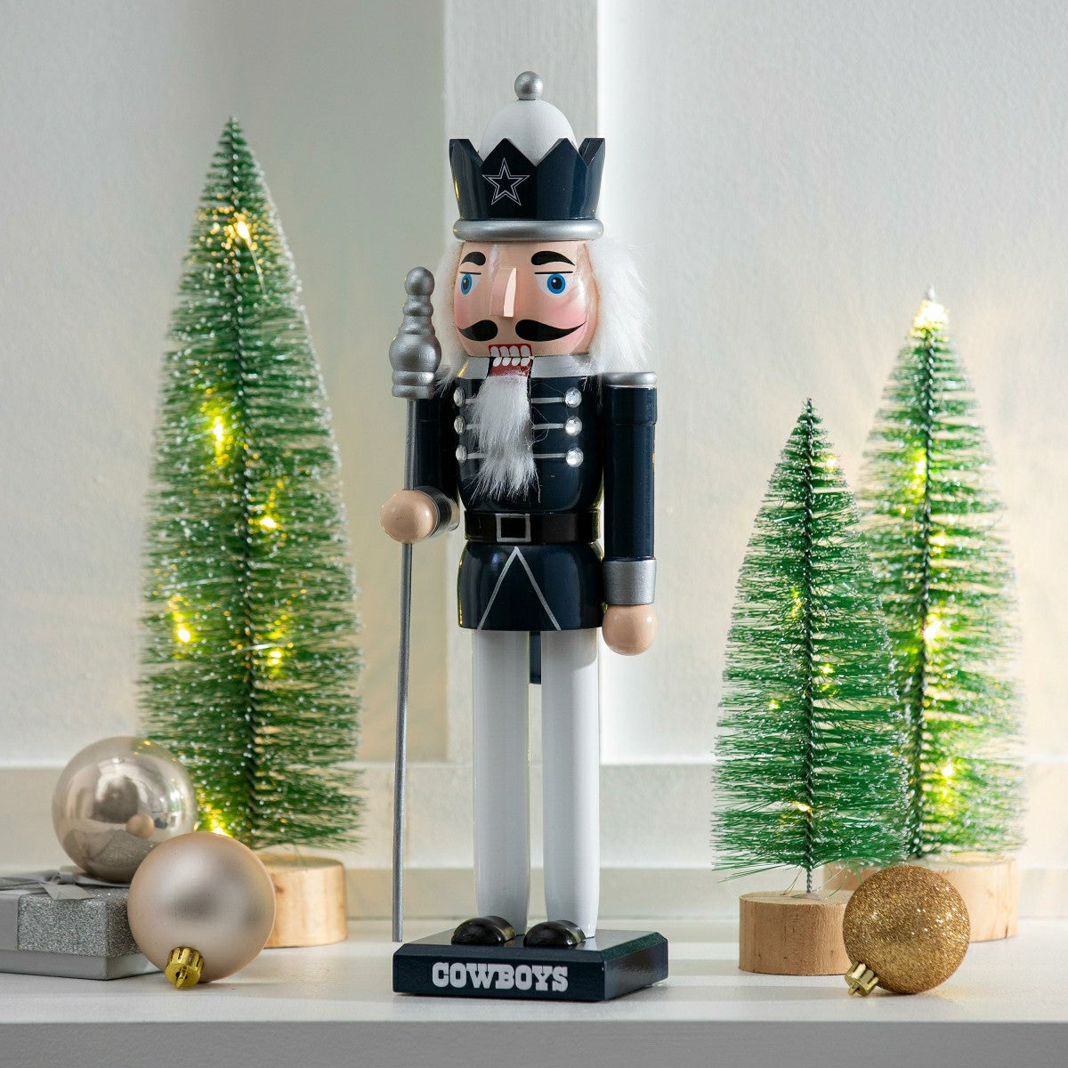 Nutcracker Statue, Dallas Cowboys, NFL, Home