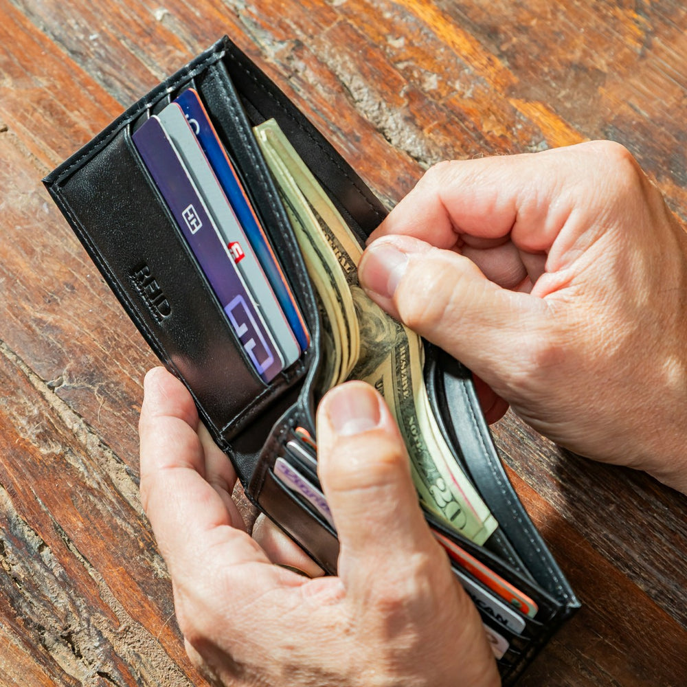 Chicago Blackhawks Black Bi-Fold Embroidered Wallet w/ RFID Blocking, NHL, Home