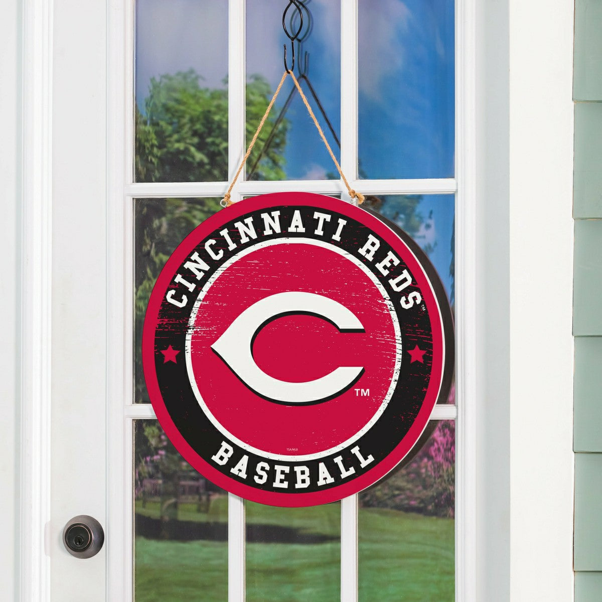 Cincinnati Reds Round Door Décor with Hanging Rope, 18x18, MLB, Home