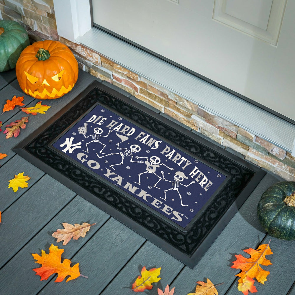 New York Yankees Flocked Coir Halloween Sassafras Switch Mat, 22"x10", MLB