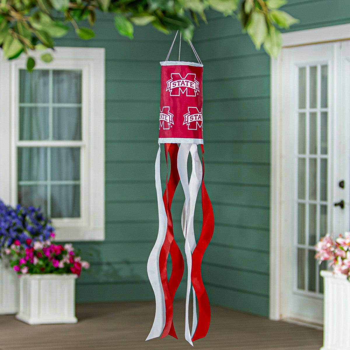 Mississippi State University Windsock, Collegiate, Home