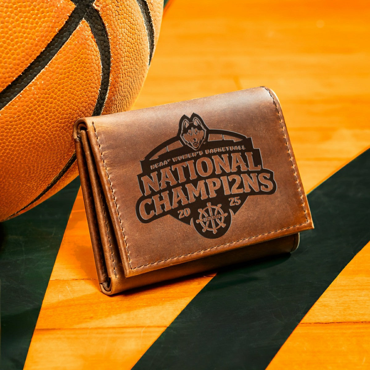 University of Connecticut, Womens NCAA Basketball Champions Wallet, Tr, Collegiate, Home