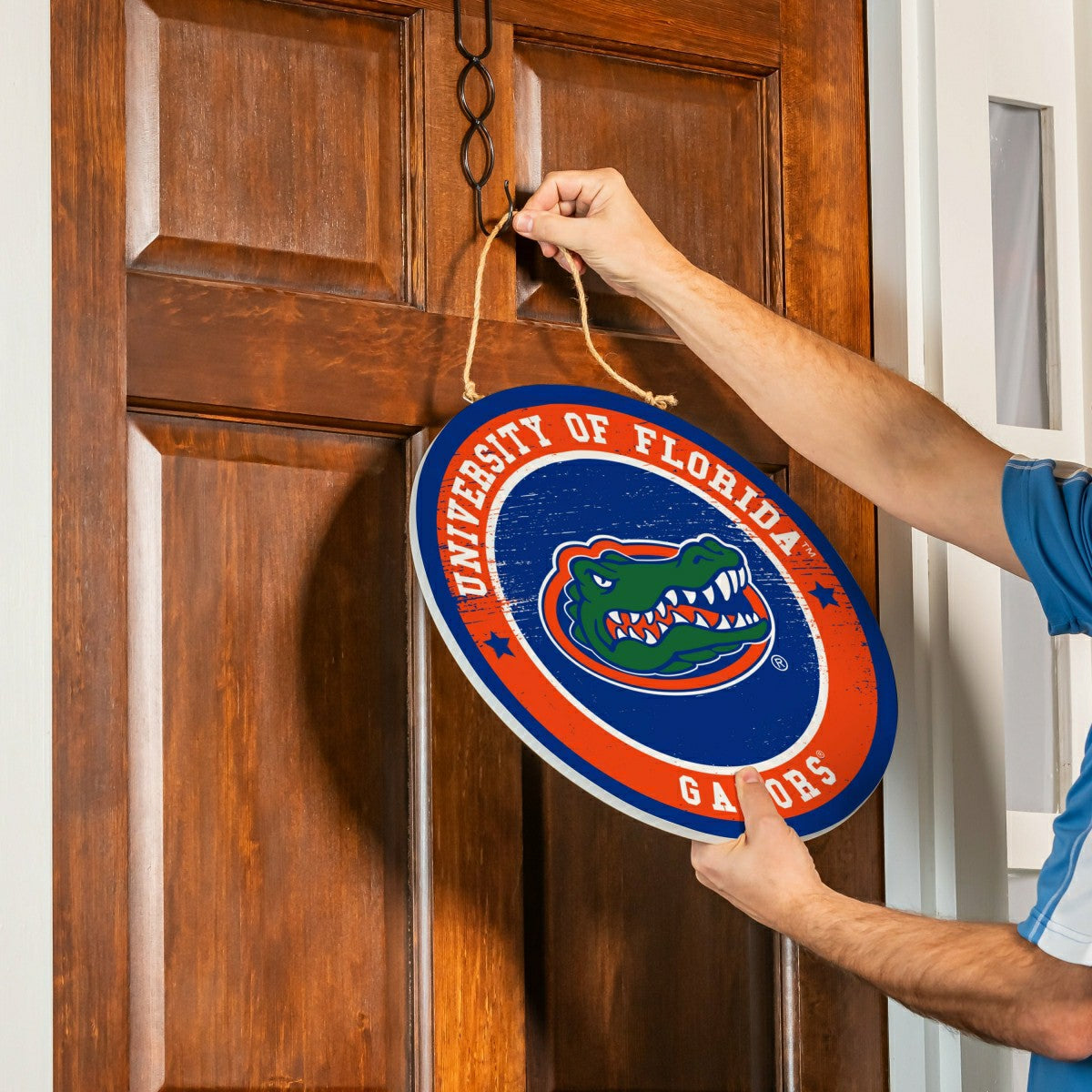 University of Florida Round Door Décor with Hanging Rope, 18x18, Collegiate, Home