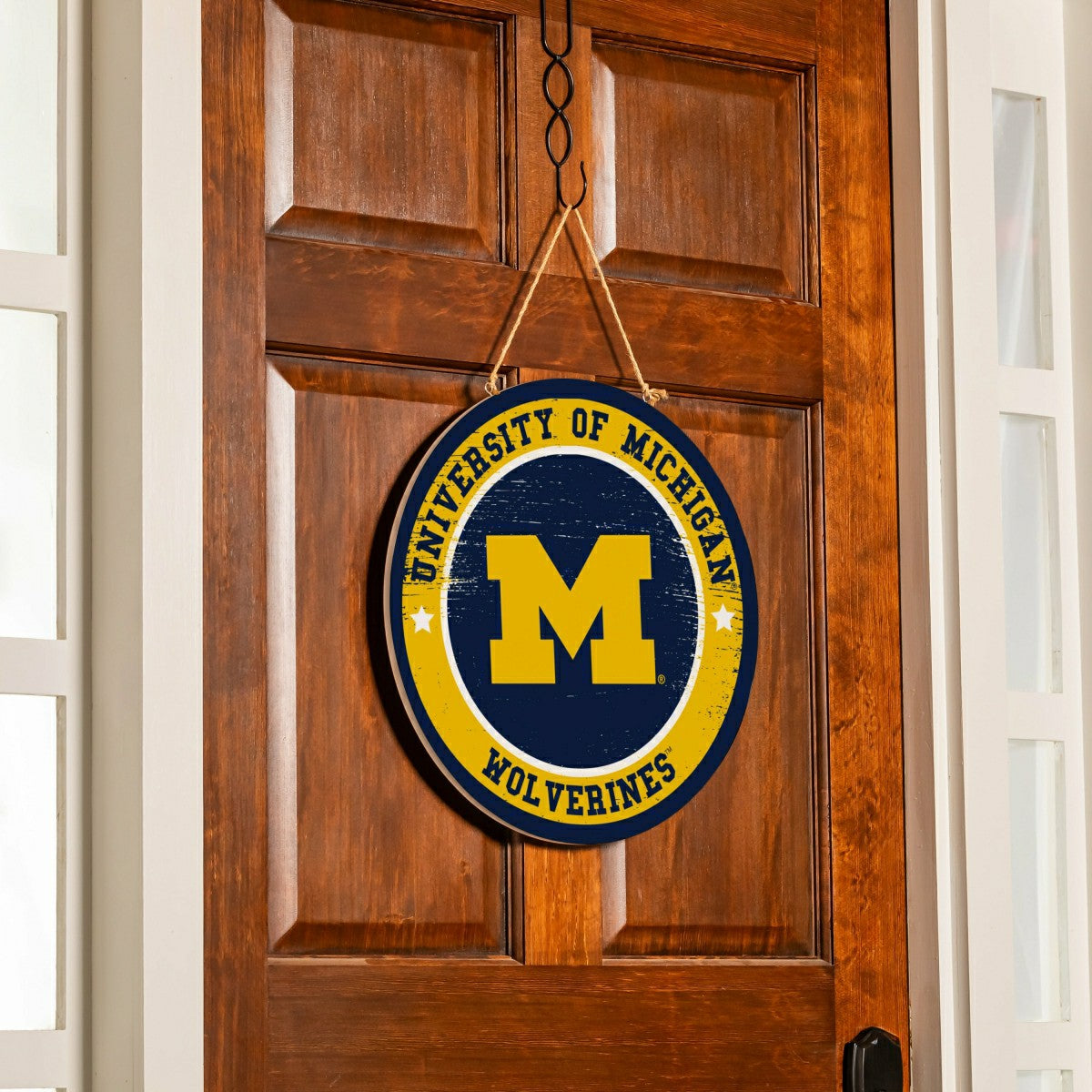 University Of Michigan Round Door Décor with Hanging Rope, 18x18, Collegiate, Home