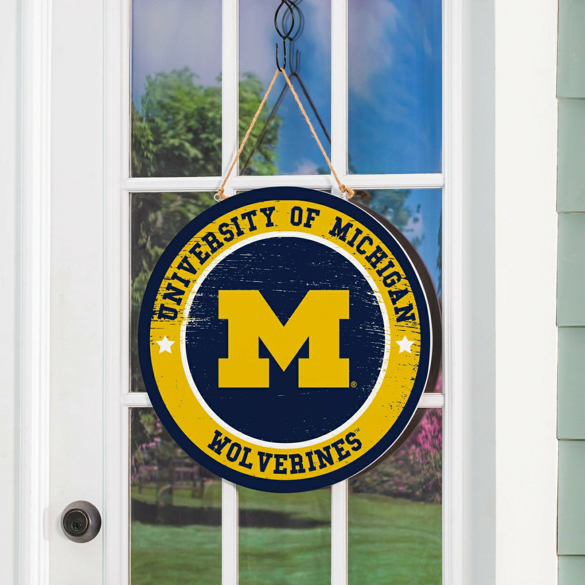University Of Michigan Round Door Décor with Hanging Rope, 18x18, Collegiate, Home