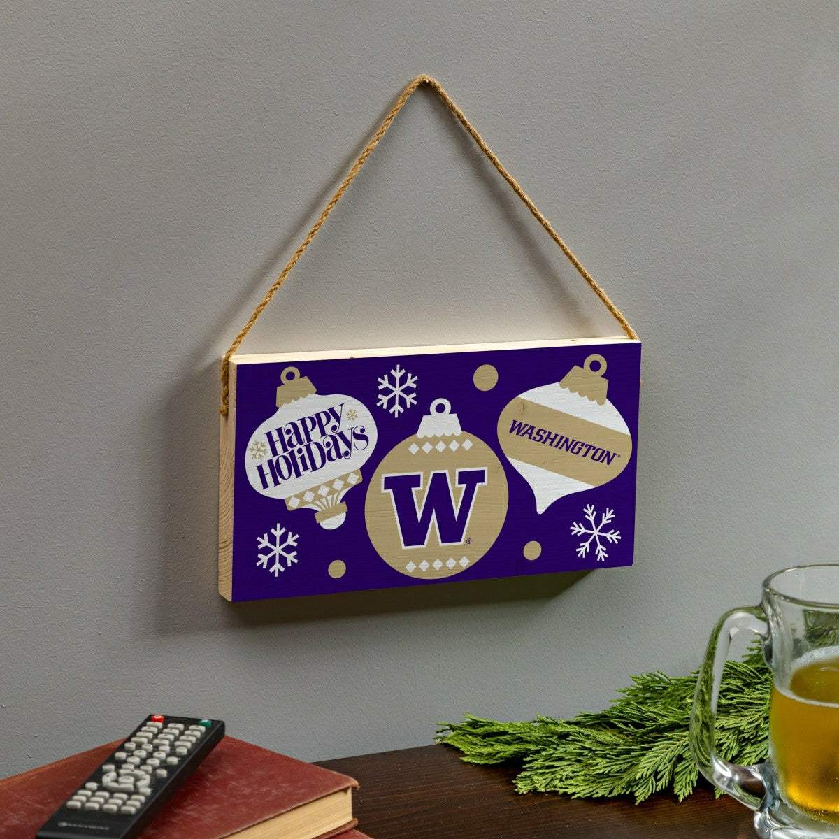 University of Washington Holiday Wood Wall Sign, 6x11, Collegiate, Home