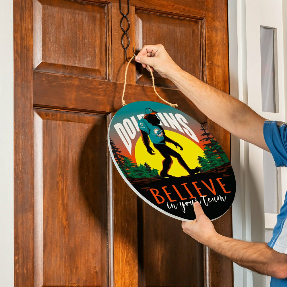 Miami Dolphins Bigfoot Round Door Décor with Hanging Rope, 18x18, NFL, Home