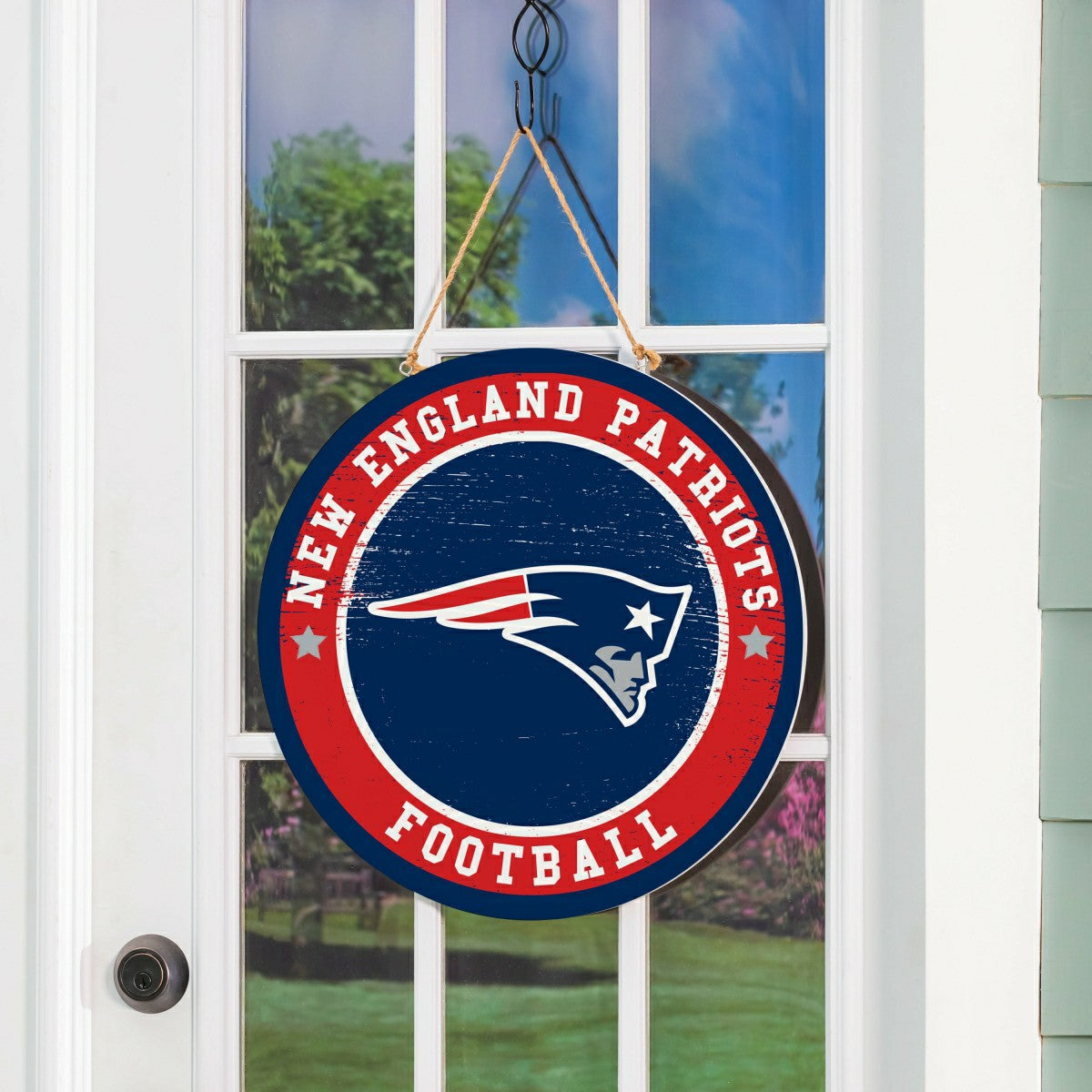 New England Patriots Round Door Décor with Hanging Rope, 18x18, NFL, Home