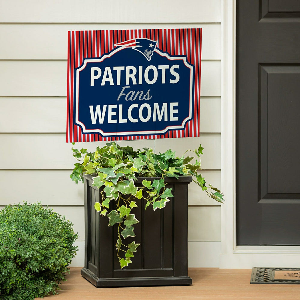 New England Patriots Coroplast Yard Sign, "Fans Welcome", NFL, Home