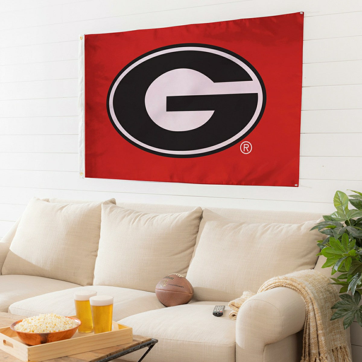 University of Georgia Single Sided Estate Flag with 2 Grommets, 3'x5', Home, Collegiate