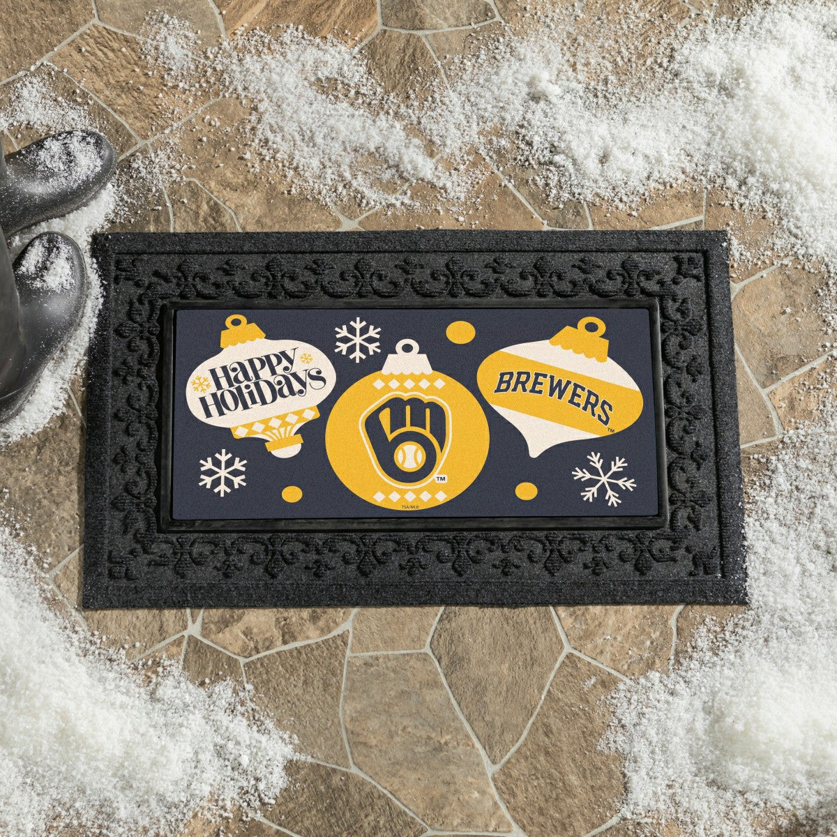 Milwaukee Brewers Holiday Flocked Coir Sassafras Switch Mat, 22"x10", MLB