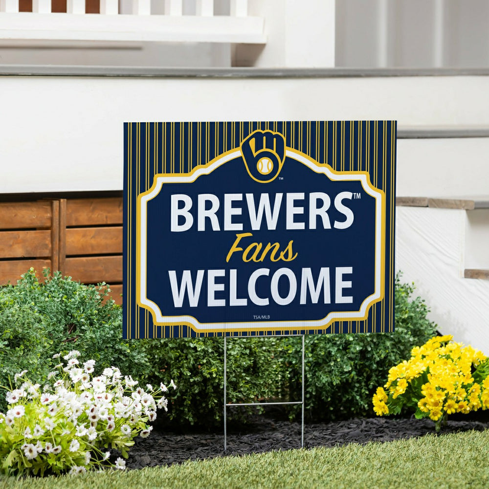 Milwaukee Brewers Coroplast Yard Sign, "Fans Welcome", MLB, Home