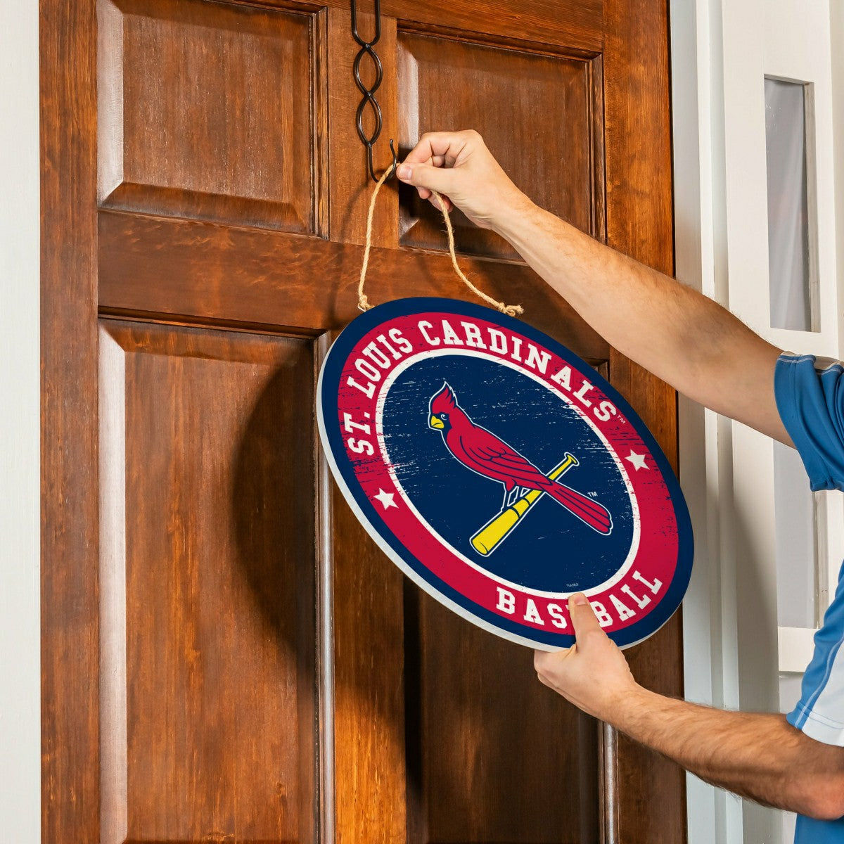 St Louis Cardinals Round Door Décor with Hanging Rope, 18x18, MLB, Home