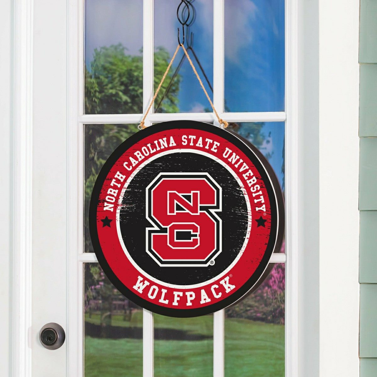 North Carolina State University Round Door Décor with Hanging Rope, 18, Collegiate, Home