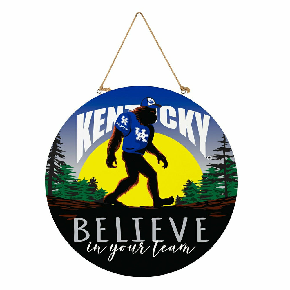 University of Kentucky Bigfoot Round Door Décor with Hanging Rope, 18x, Collegiate, Home