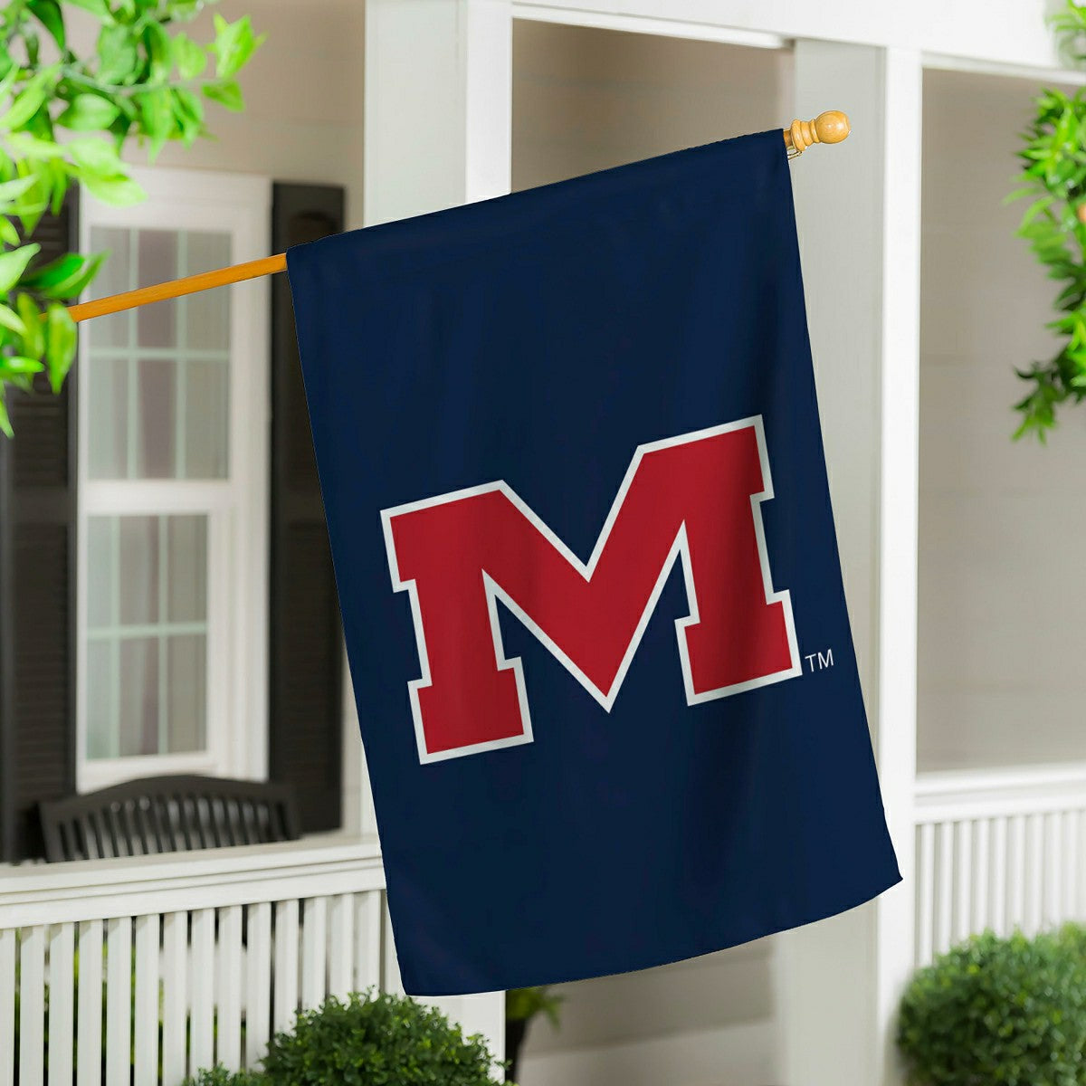 University of Mississippi Applique House Flag, Collegiate, Home