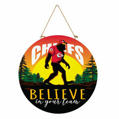 Kansas City Chiefs Bigfoot Round Door Décor with Hanging Rope, 18x18, Home