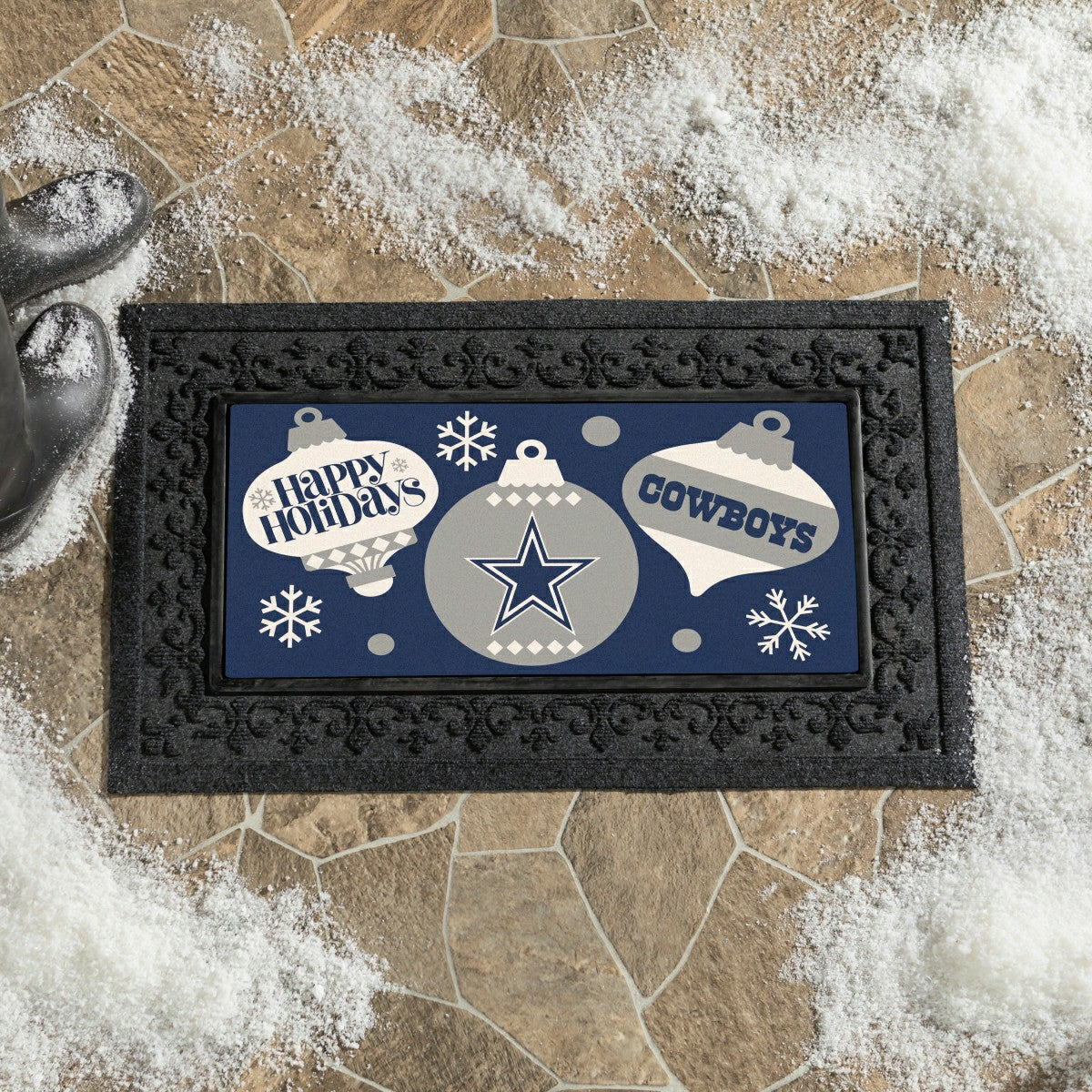 Dallas Cowboys Holiday Flocked Coir Sassafras Switch Mat, 22"x10", NFL
