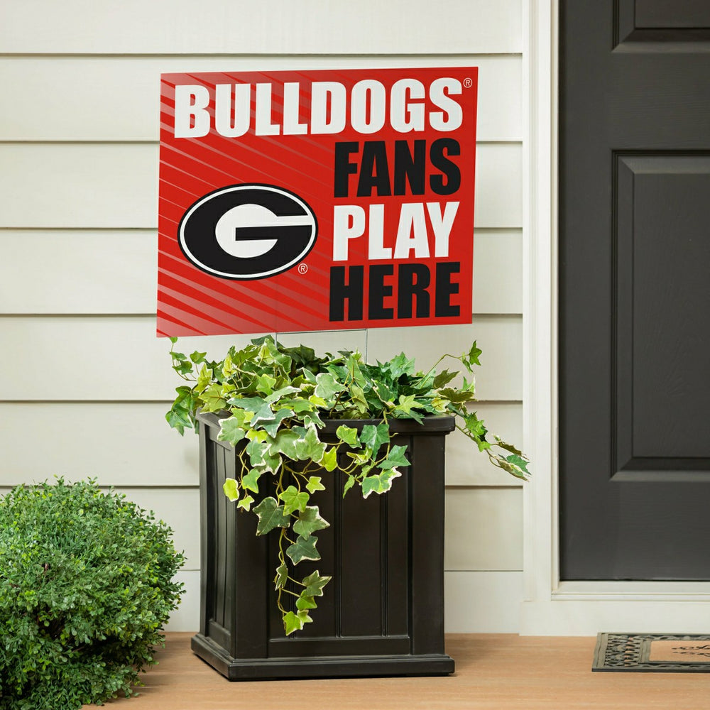 University of Georgia Coroplast Yard Sign "Fans Play Here", Collegiate, Home