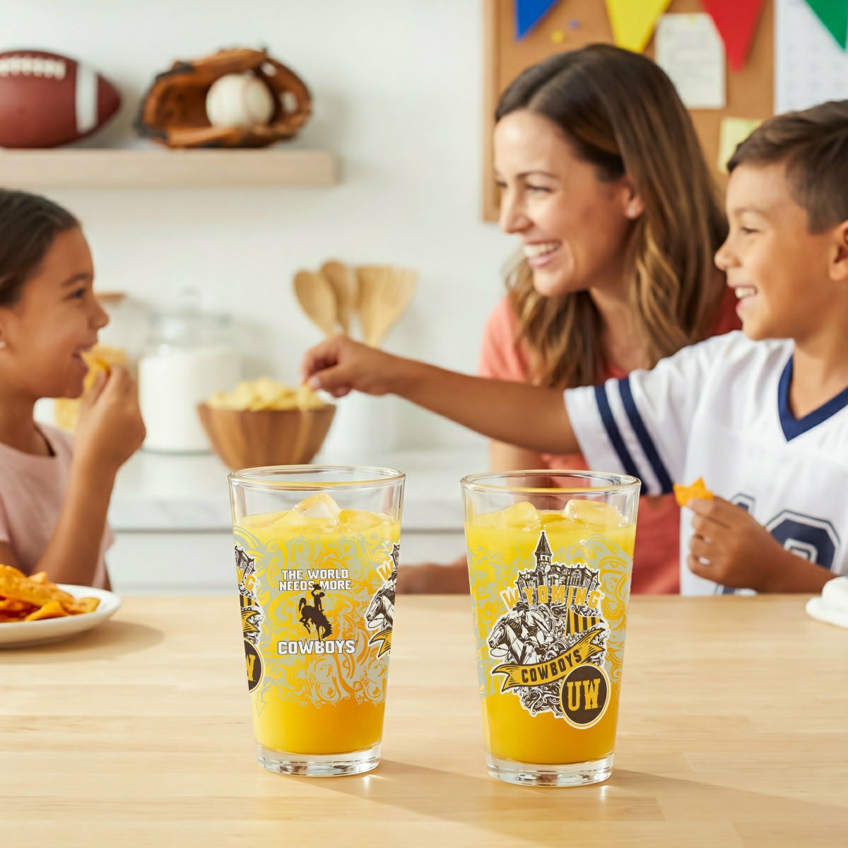 University of Wyoming 16oz Glass pint, Set of 2, Home