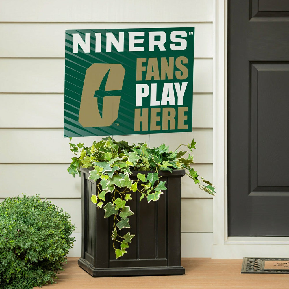 University of North Carolina/Charlotte Coroplast Yard Sign "Fans Play , Home