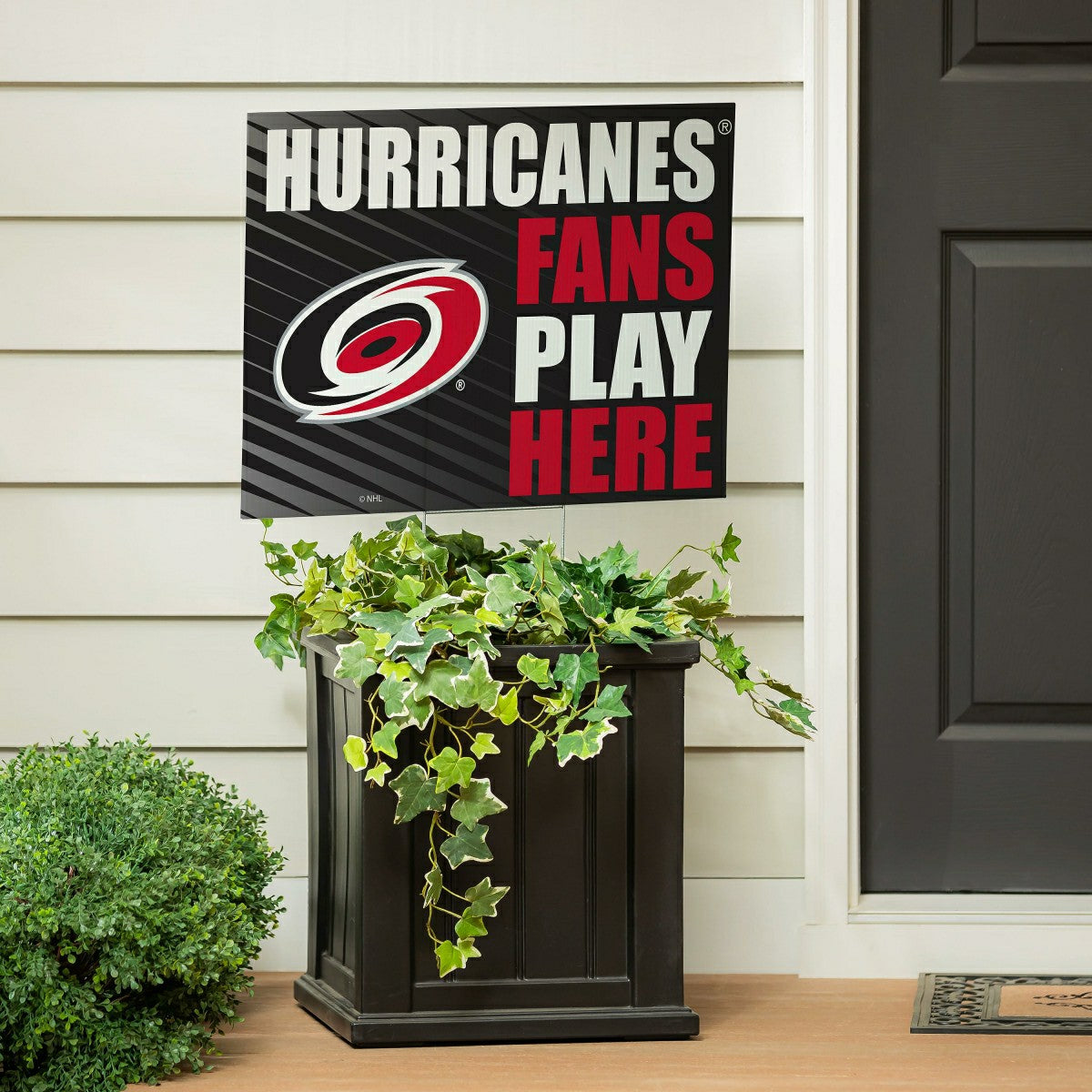 Carolina Hurricanes Coroplast Yard Sign "Fans Play Here", Home